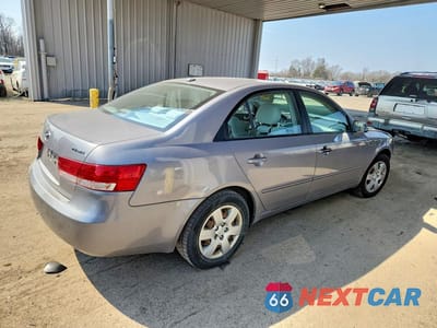 Trzecie zdjęcie samochodu z tyłu: 2008 HYUNDAI SONATA GLS VIN:5NPET46C28H338553 - miniatura