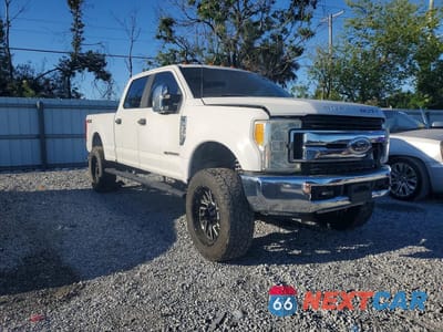 Czwarte zdjęcie samochodu z boku: 2017 FORD F250 SUPER DUTY VIN:1FT7W2BT3HEB36802 - miniatura