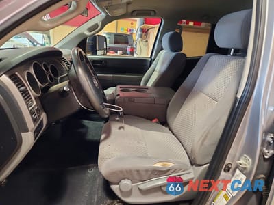 Zdjęcie 7 z 12 samochodu: 2012 TOYOTA TUNDRA GRADE VIN:5TFCY5F19CX013506 - miniatura