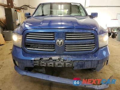 Piąte zdjęcie samochodu w środku: 2015 RAM TRUCKS 1500 SPORT VIN:1C6RR7MT8FS537648 - miniatura