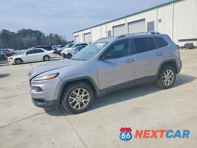 2018 JEEP CHEROKEE LATITUDE 1C4PJLCB9JD590493 - główne zdjęcie licytacji z USA - miniatura