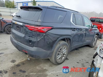 Trzecie zdjęcie samochodu z tyłu: 2023 CHEVROLET TRAVERSE LT VIN:1GNERHKW4PJ166058 - miniatura