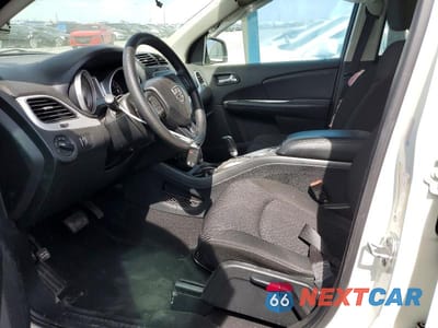 Zdjęcie 7 z 12 samochodu: 2019 DODGE JOURNEY SE VIN:3C4PDCAB4KT869047 - miniatura