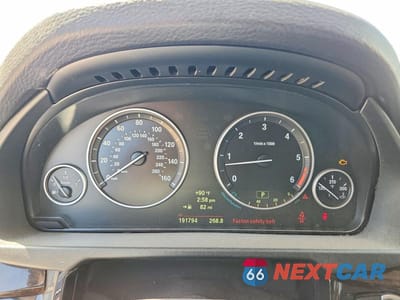 Zdjęcie 9 z 14 samochodu: 2014 BMW X5 XDRIVE35D VIN:5UXKS4C55E0J95746 - miniatura