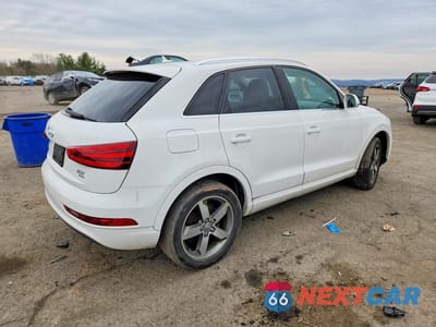 Trzecie zdjęcie samochodu z tyłu: 2015 AUDI Q3 PREMIUM PLUS VIN:WA1EFCFS3FR012673 - miniatura