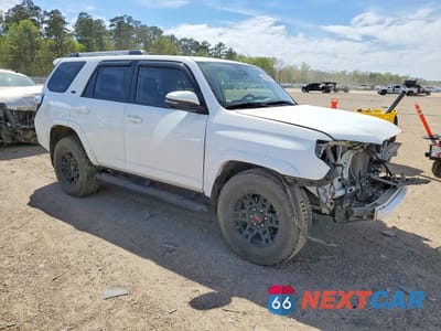 Czwarte zdjęcie samochodu z boku: 2023 TOYOTA 4RUNNER SR5 PREMIUM VIN:JTEFU5JR6P5281710 - miniatura