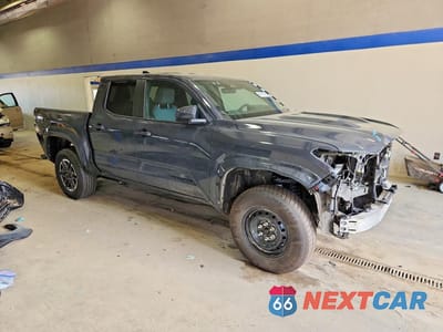 Czwarte zdjęcie samochodu z boku: 2024 TOYOTA TACOMA TRD SPORT VIN:3TYLB5JN8RT055227 - miniatura