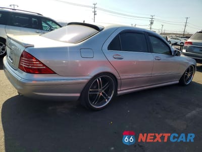 Trzecie zdjęcie samochodu z tyłu: 2002 MERCEDES-BENZ S 600 VIN:WDBNG78J82A228458 - miniatura