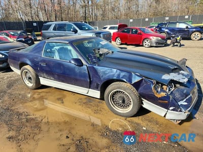 Czwarte zdjęcie samochodu z boku: 1986 PONTIAC FIREBIRD TRANS AM VIN:1G2FW87H5GN213059 - miniatura