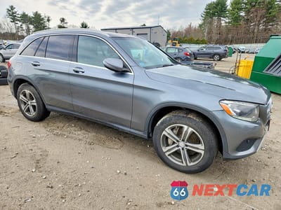 Czwarte zdjęcie samochodu z boku: 2017 MERCEDES-BENZ GLC 300 4MATIC VIN:WDC0G4KB8HF153889 - miniatura