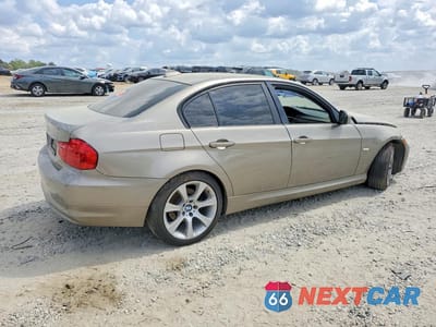 Trzecie zdjęcie samochodu z tyłu: 2009 BMW 328 I SULEV VIN:WBAPH535X9A435222 - miniatura