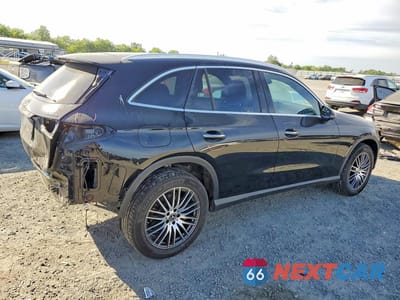 Trzecie zdjęcie samochodu z tyłu: 2023 MERCEDES-BENZ GLC 300 4MATIC VIN:W1NKM4HB6PU028021 - miniatura