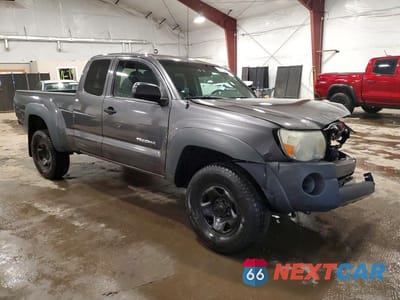 Czwarte zdjęcie samochodu z boku: 2011 TOYOTA TACOMA V6 VIN:5TFUU4EN1BX002433 - miniatura