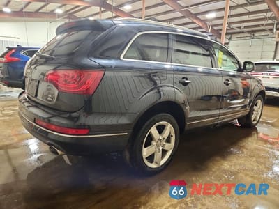 Trzecie zdjęcie samochodu z tyłu: 2015 AUDI Q7 TDI PREMIUM PLUS VIN:WA1LMAFE0FD016933 - miniatura