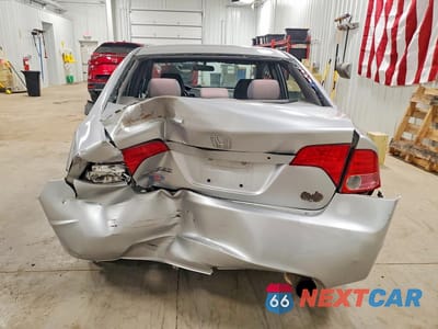 Zdjęcie 6 z 11 samochodu: 2008 HONDA CIVIC LX VIN:1HGFA15558L105405 - miniatura