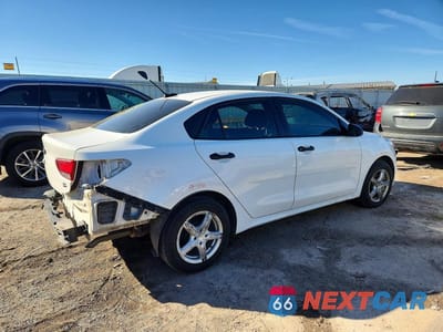 Trzecie zdjęcie samochodu z tyłu: 2018 KIA RIO LX VIN:3KPA24AB2JE125564 - miniatura
