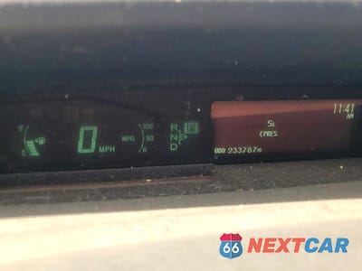 Zdjęcie 9 z 12 samochodu: 2010 TOYOTA PRIUS III VIN:JTDKN3DU2A5110299 - miniatura