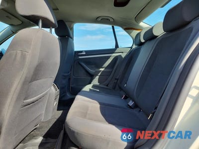 Zdjęcie 10 z 11 samochodu: 2008 VOLKSWAGEN JETTA S VIN:3VWHM71K18M091365 - miniatura