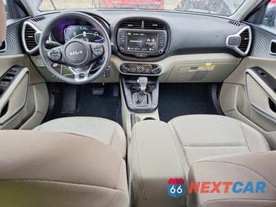 Zdjęcie 8 z 11 samochodu: 2025 KIA SOUL LX VIN:KNDJ23AU0S7950743 - miniatura