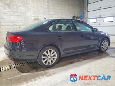 Trzecie zdjęcie samochodu z tyłu: 2014 VOLKSWAGEN JETTA SE VIN:3VWD17AJ1EM409799 - miniatura
