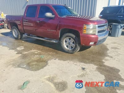 Czwarte zdjęcie samochodu z boku: 2008 CHEVROLET SILVERADO K1500 VIN:2GCEK13M381224013 - miniatura