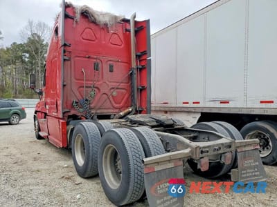 Trzecie zdjęcie samochodu z tyłu: 2015 FREIGHTLINER CASCADIA SEMI TRUCK VIN:3AKJGLD65FSGA4985 - miniatura