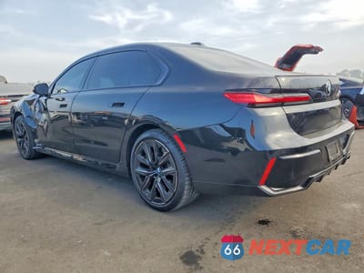Drugie zdjęcie samochodu z przodu: 2025 BMW 740 I VIN:WBA23EH04SCV25742 - miniatura