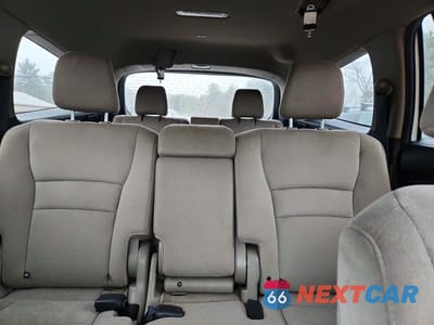 Zdjęcie 10 z 12 samochodu: 2018 HONDA PILOT EX VIN:5FNYF6H33JB032477 - miniatura