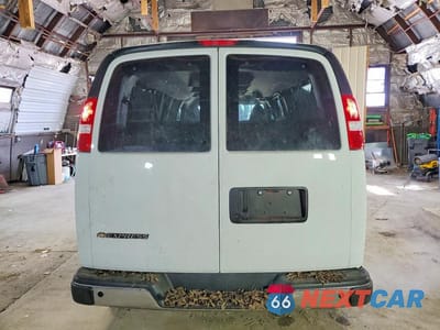Zdjęcie 6 z 14 samochodu: 2025 CHEVROLET EXPRESS G3500 LT VIN:1GAZGPFP2S1228958 - miniatura