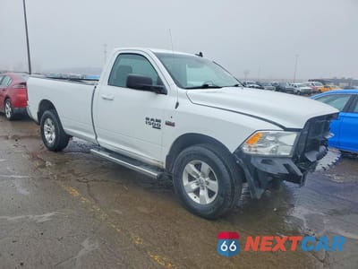Czwarte zdjęcie samochodu z boku: 2021 RAM 1500 CLASSIC SLT VIN:3C6JR6ET4MG635120 - miniatura