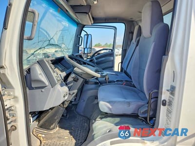 Zdjęcie 7 z 14 samochodu: 2021 ISUZU NPR HD BOX TRUCK VIN:JALC4W164M7006077 - miniatura