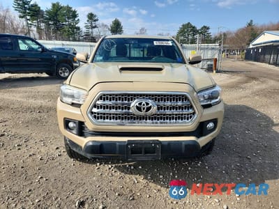 Piąte zdjęcie samochodu w środku: 2016 TOYOTA TACOMA TRD SPORT VIN:5TFSZ5AN9GX004524 - miniatura