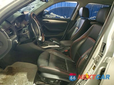 Zdjęcie 7 z 12 samochodu: 2014 BMW X1 XDRIVE35I VIN:WBAVM5C50EVV92120 - miniatura