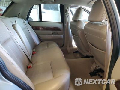 Zdjęcie 10 z 11 samochodu: 2007 MERCURY GRAND MARQUIS LS VIN:2MEHM75V27X621979 - miniatura