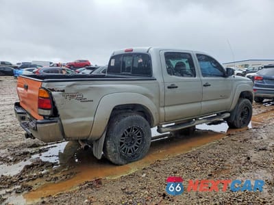 Trzecie zdjęcie samochodu z tyłu: 2005 TOYOTA TACOMA DOUBLE CAB VIN:5TEJU62N95Z077493 - miniatura