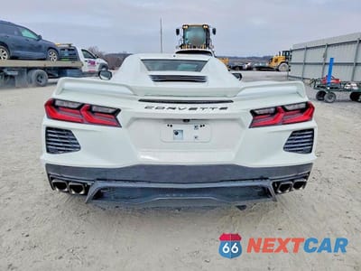 Zdjęcie 6 z 11 samochodu: 2022 CHEVROLET CORVETTE STINGRAY 3LT VIN:1G1YC3D49N5100173 - miniatura