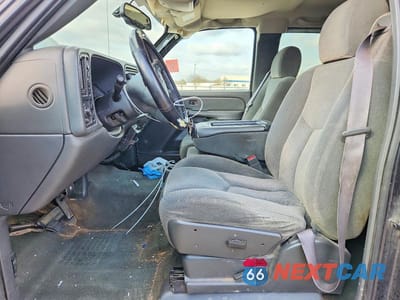 Zdjęcie 7 z 12 samochodu: 2004 CHEVROLET SILVERADO K1500 VIN:2GCEK19TX41190077 - miniatura