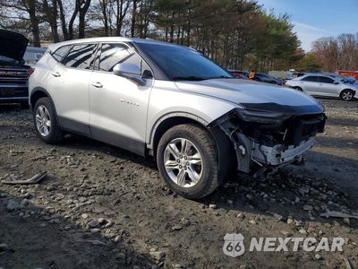 Czwarte zdjęcie samochodu z boku: 2021 CHEVROLET BLAZER 2LT VIN:3GNKBCRSXMS537473 - miniatura