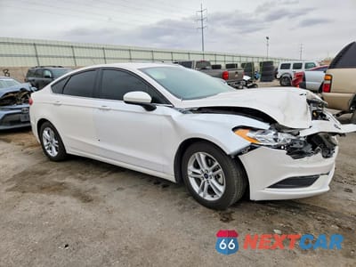 Czwarte zdjęcie samochodu z boku: 2018 FORD FUSION SE VIN:3FA6P0HD7JR131026 - miniatura