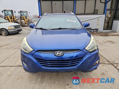 Piąte zdjęcie samochodu w środku: 2014 HYUNDAI TUCSON SE VIN:KM8JUCAG5EU796844 - miniatura