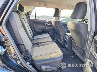 Zdjęcie 10 z 13 samochodu: 2023 TOYOTA 4RUNNER SR5 VIN:JTEEU5JR9P5280191 - miniatura
