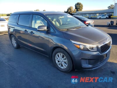 Czwarte zdjęcie samochodu z boku: 2017 KIA SEDONA LX VIN:KNDMB5C1XH6244163 - miniatura