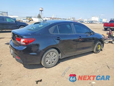 Trzecie zdjęcie samochodu z tyłu: 2020 KIA RIO LX VIN:3KPA24AD8LE313266 - miniatura