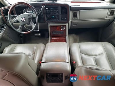 Zdjęcie 8 z 12 samochodu: 2005 CADILLAC ESCALADE LUXURY VIN:1GYEK63NX5R206689 - miniatura