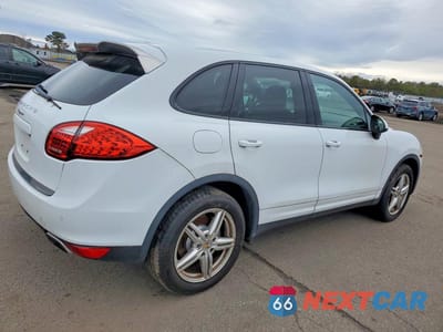 Trzecie zdjęcie samochodu z tyłu: 2014 PORSCHE CAYENNE VIN:WP1AA2A23ELA90598 - miniatura