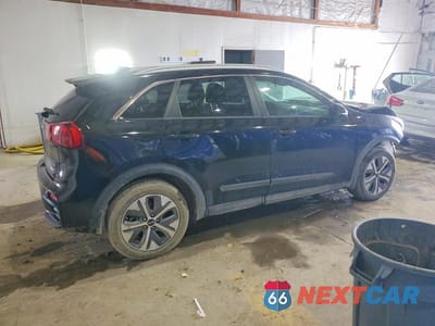 Trzecie zdjęcie samochodu z tyłu: 2020 KIA NIRO EV EX PREMIUM VIN:KNDCE3LG0L5060702 - miniatura