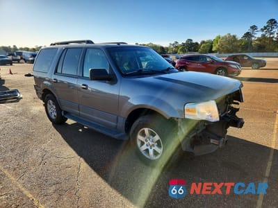 Czwarte zdjęcie samochodu z boku: 2011 FORD EXPEDITION XL VIN:1FMJU1F50BEF43366 - miniatura
