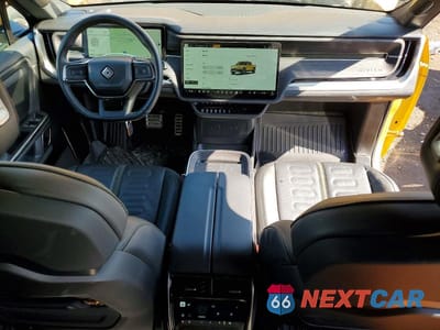 Zdjęcie 8 z 13 samochodu: 2023 RIVIAN R1T ADVENTURE VIN:7FCTGAAA6PN023991 - miniatura