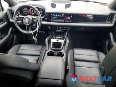 Zdjęcie 8 z 13 samochodu: 2024 PORSCHE CAYENNE VIN:WP1AA2AY4RDA08771 - miniatura