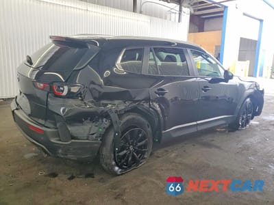 Trzecie zdjęcie samochodu z tyłu: 2026 MAZDA CX-50 PREFERRED VIN:7MMVABBL8TN453120 - miniatura